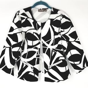 Chico's Black and White Geo Print Open Blazer Size 1 Medium or 8